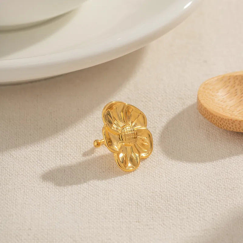 Sugar Plum Flower Earcuff
