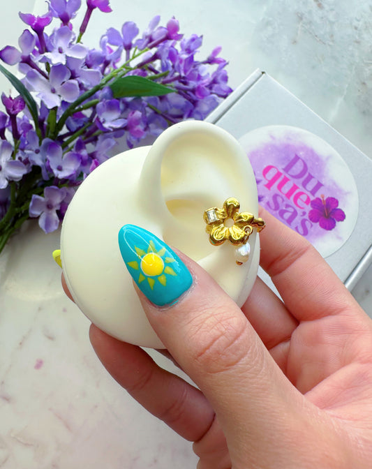 Florecer En La Adversidad Ear cuff