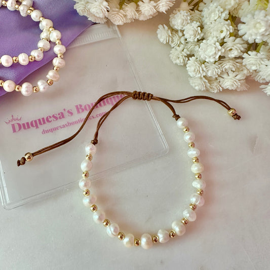 Small Pearls Adjustable Bracelet