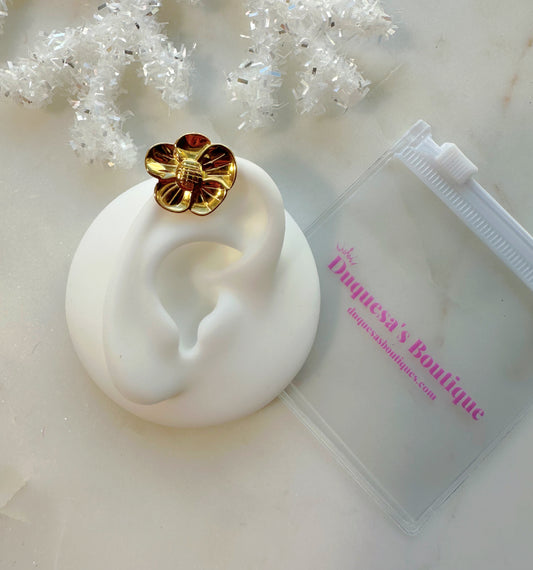 Sugar Plum Flower Earcuff