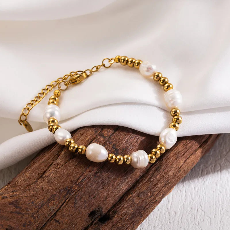 Ginger Glam Pearls Adjustable Bracelet