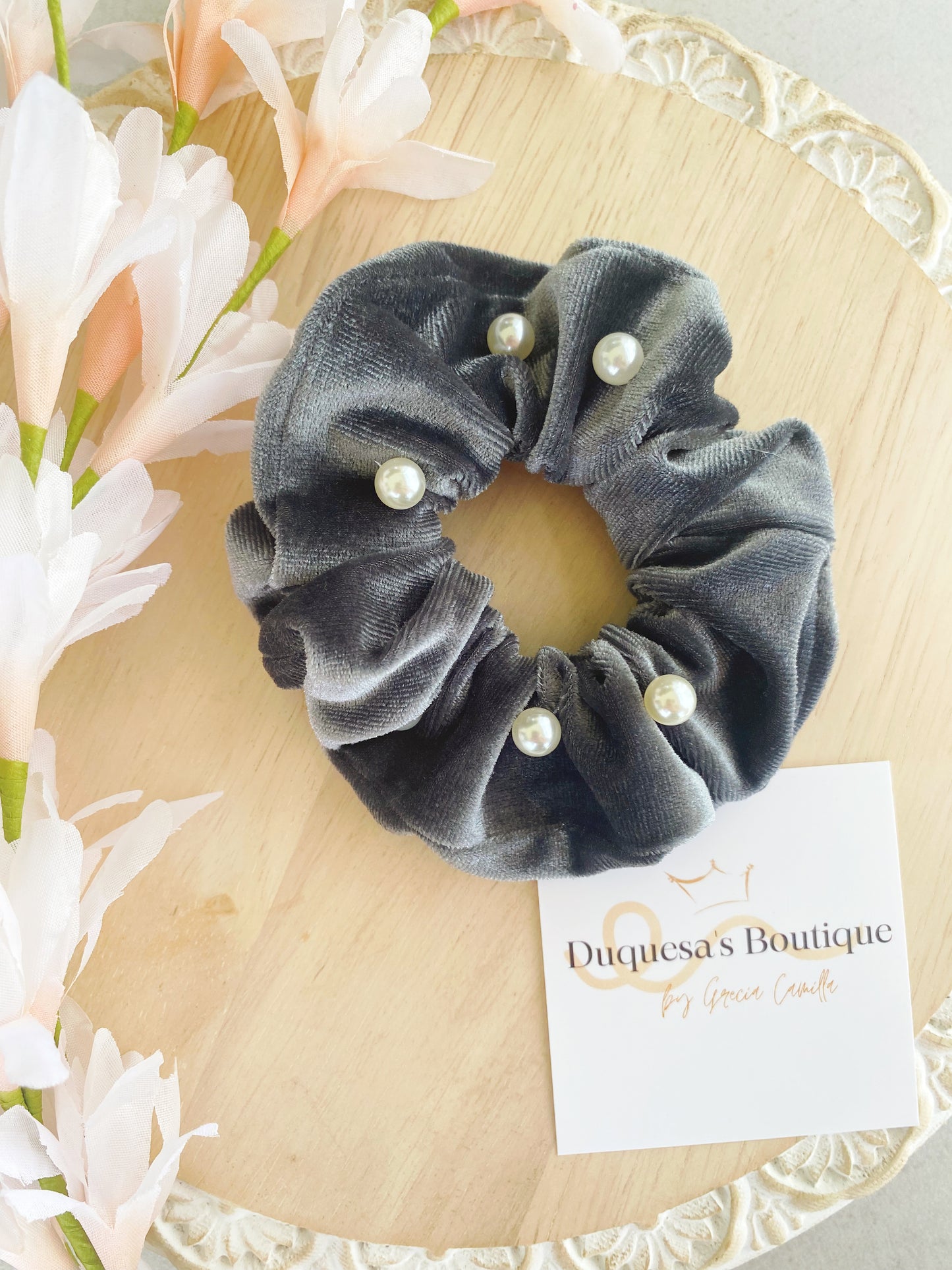 Gray Pearls Scrunchies